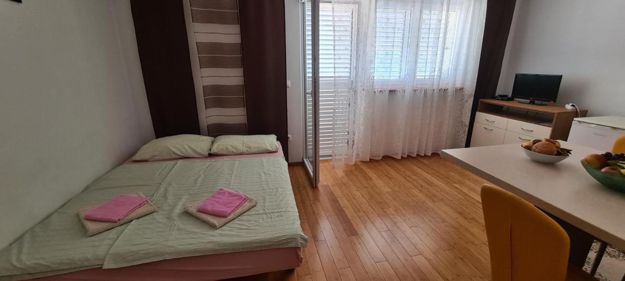 Apartmani Gizela Seget Donji Bagian luar foto
