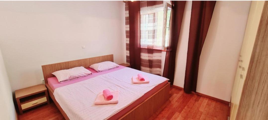 Apartmani Gizela Seget Donji Ruang foto