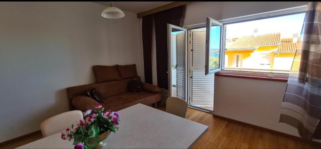 Apartmani Gizela Seget Donji Ruang foto