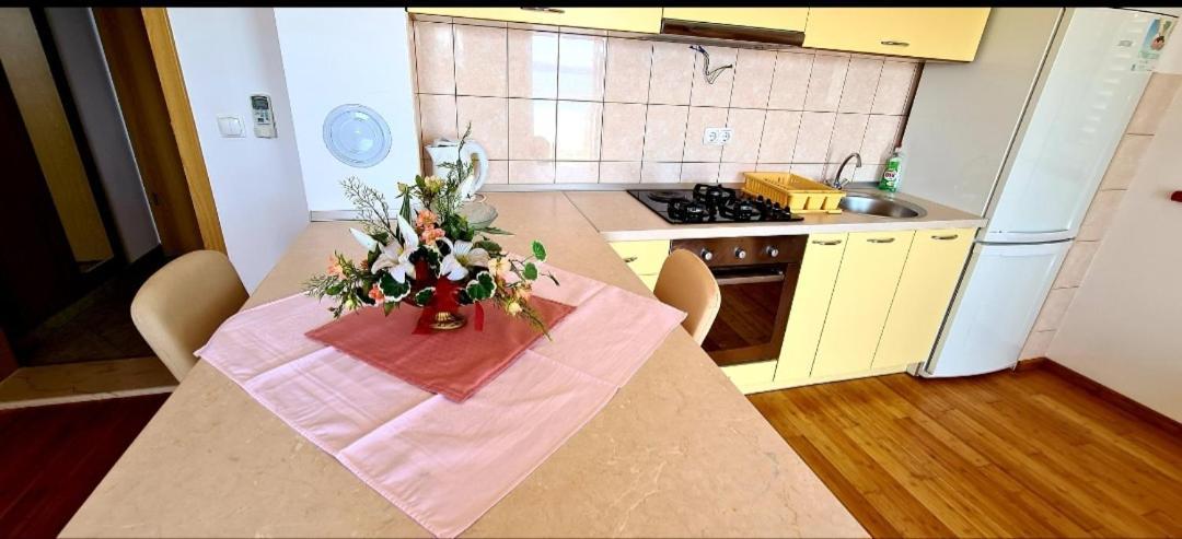 Apartmani Gizela Seget Donji Ruang foto